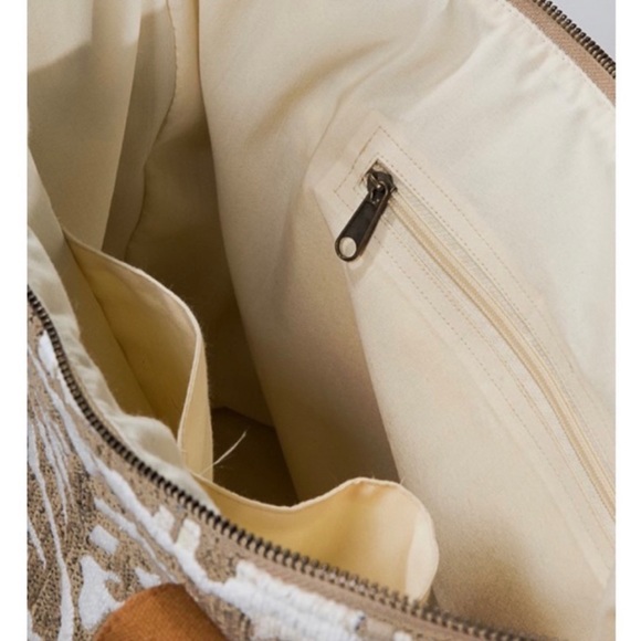 New! Ruggine Handmade Tiger Motif Bag - Picture 4 of 12